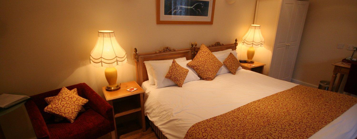 Inn The Fox & Hounds Faringdon